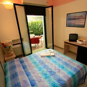 https://residence-brown.emilia-romagnahotels.net